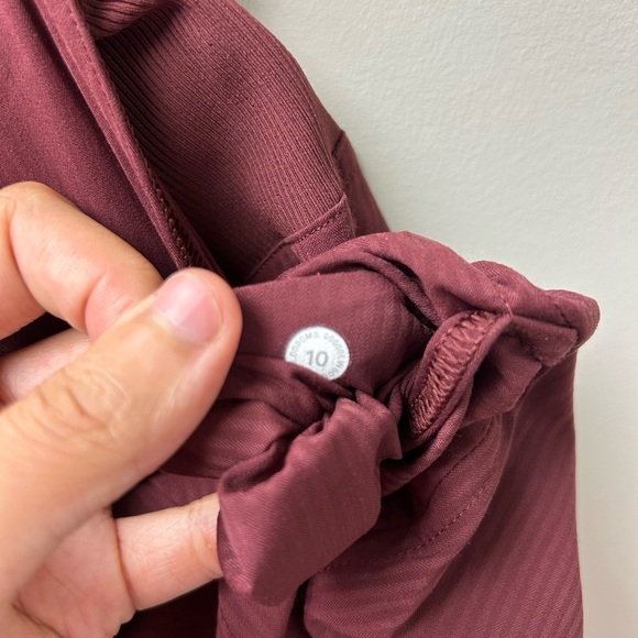 Lululemon Dance Studio Crop Pants - Picture 4 of 6